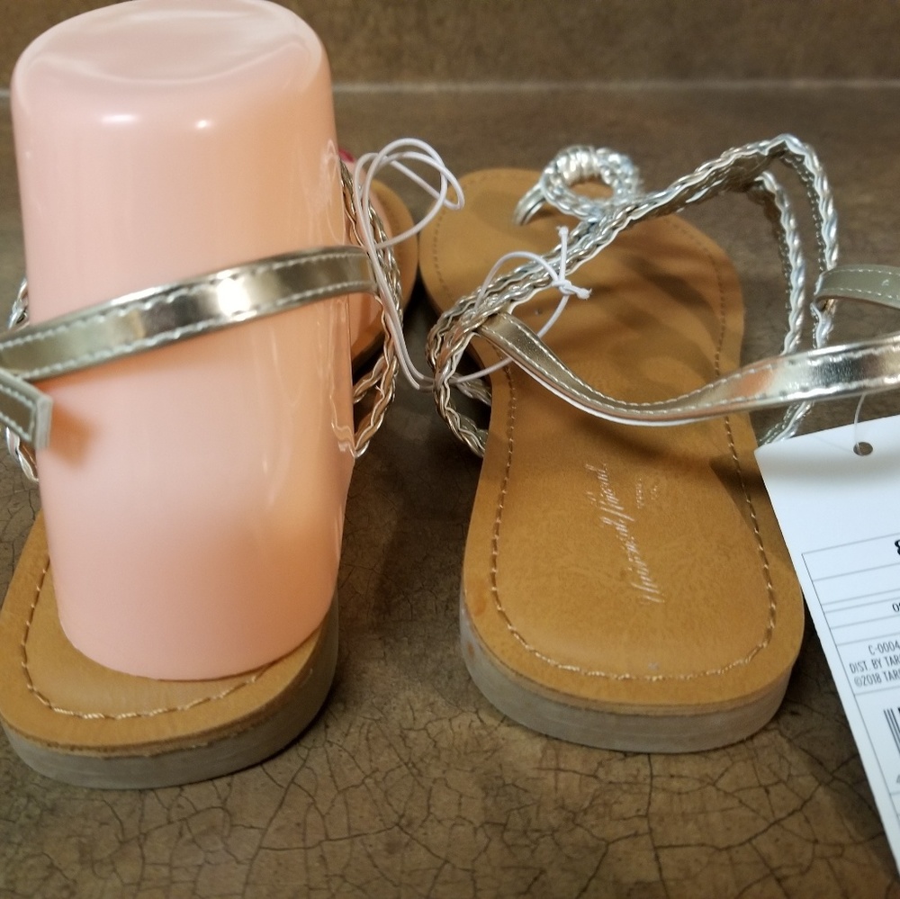 Women's Silver & Gold Sandals (NEW) - Picture 6 of 7